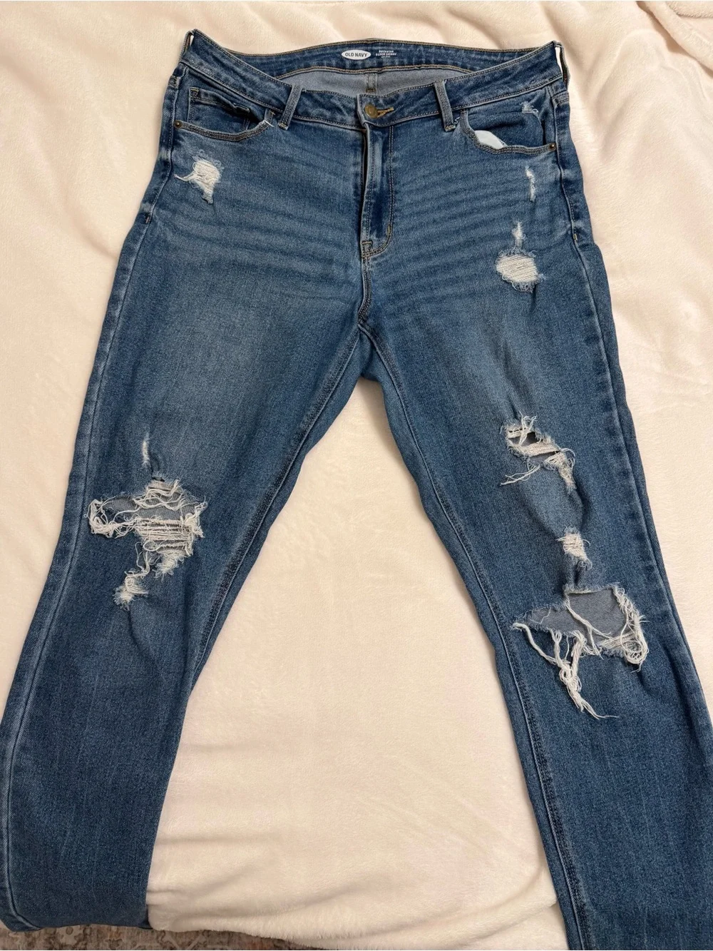 Old Navy Women's Distressed Dark Blue Skinny Jeans